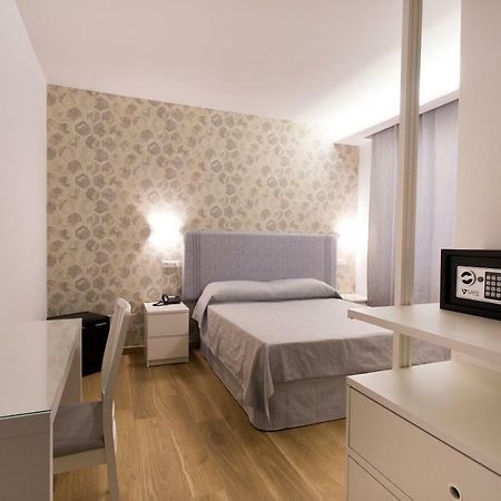 B&B Maria Rosaria Ladispoli Exteriör bild