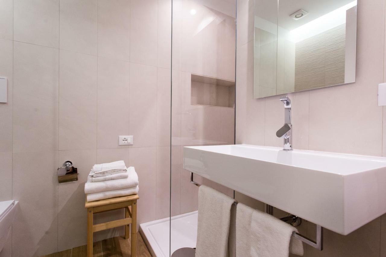 B&B Maria Rosaria Ladispoli Exteriör bild